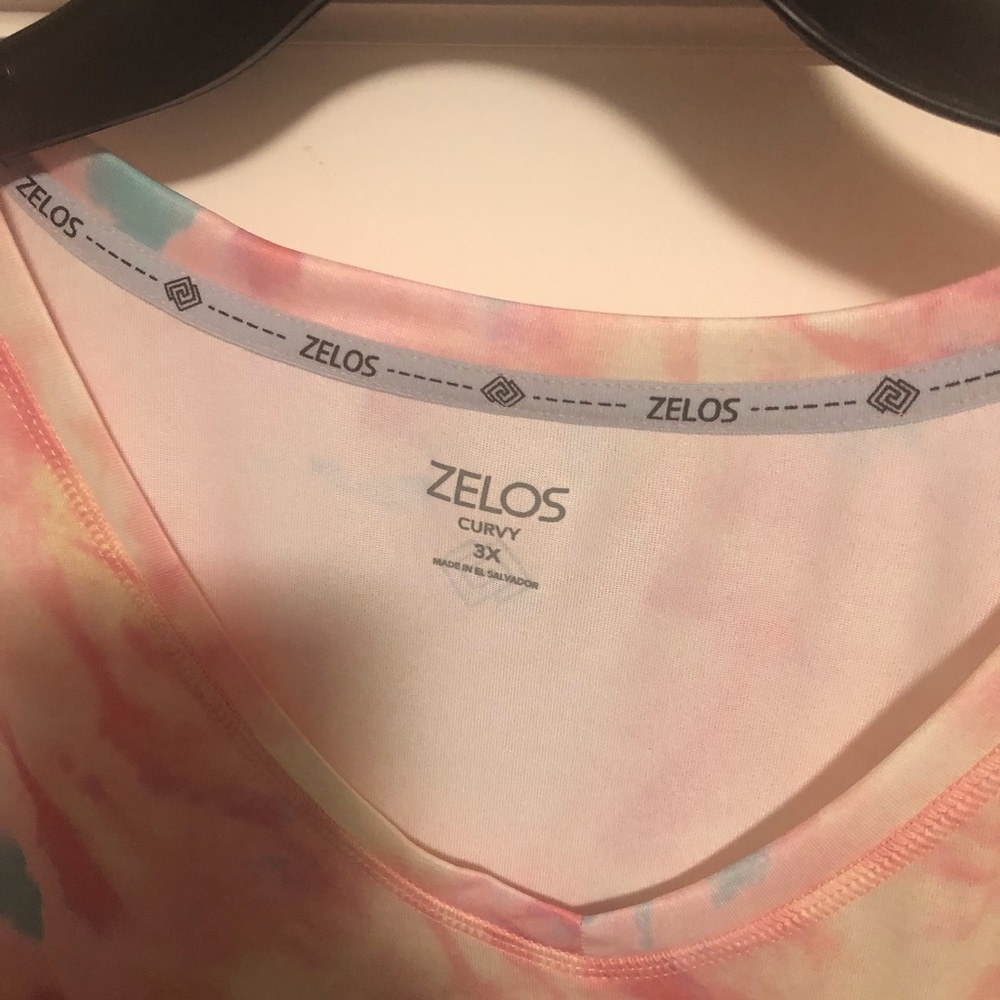 Zeloes top